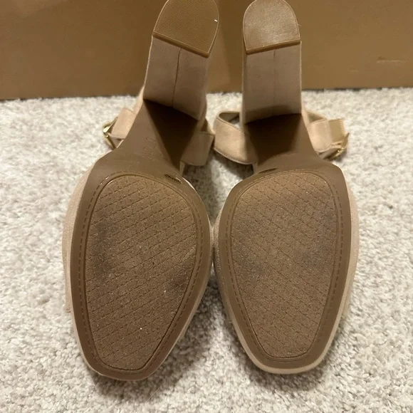 Jessica Simpson Palyn Platform Heels Beige Size 10 NWOB - Picture 2 of 5